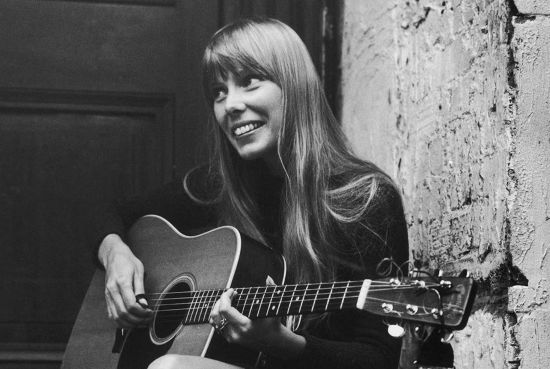 82. YAŞINDA JONI MITCHELL'İN EN İYİ  30 ŞARKISI